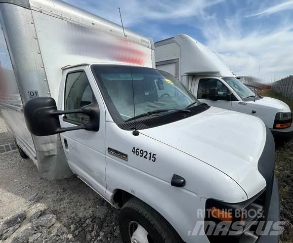 Ford E-350 厢式货车