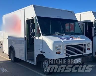 Ford E350 厢式货车