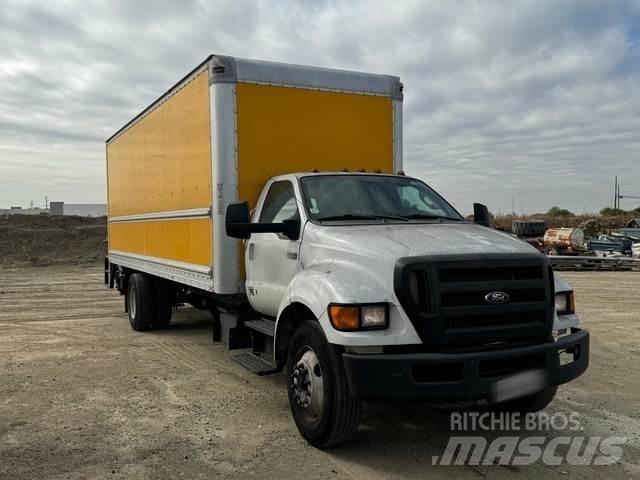 Ford F750 厢式货车