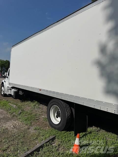 Freightliner M2 厢式货车
