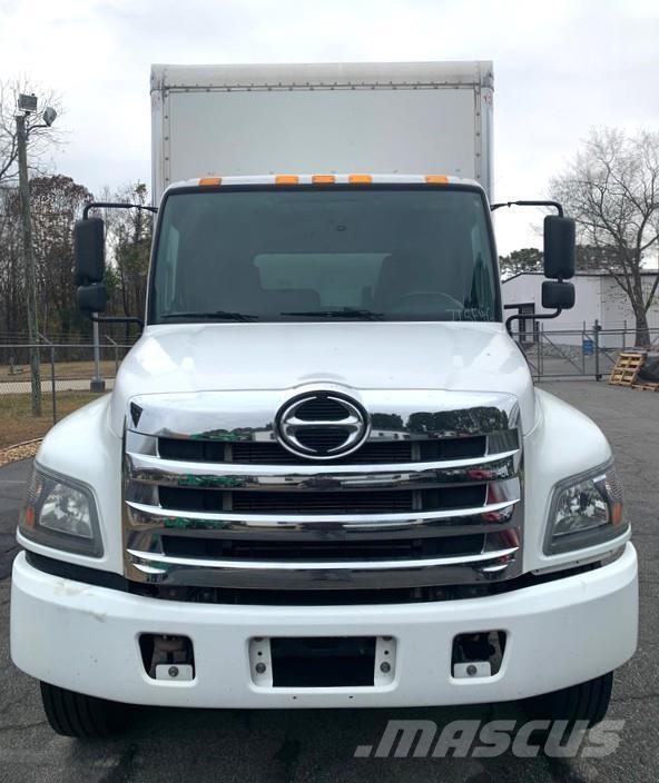 Hino 268A 厢式货车