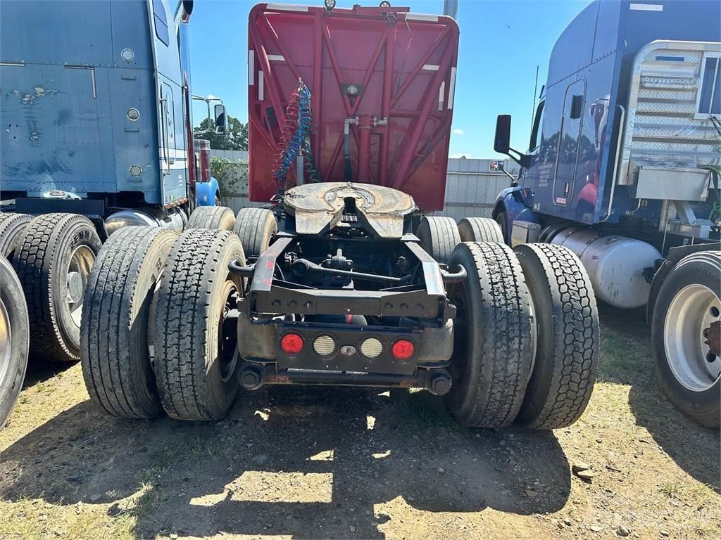 Kenworth T800 牵引车