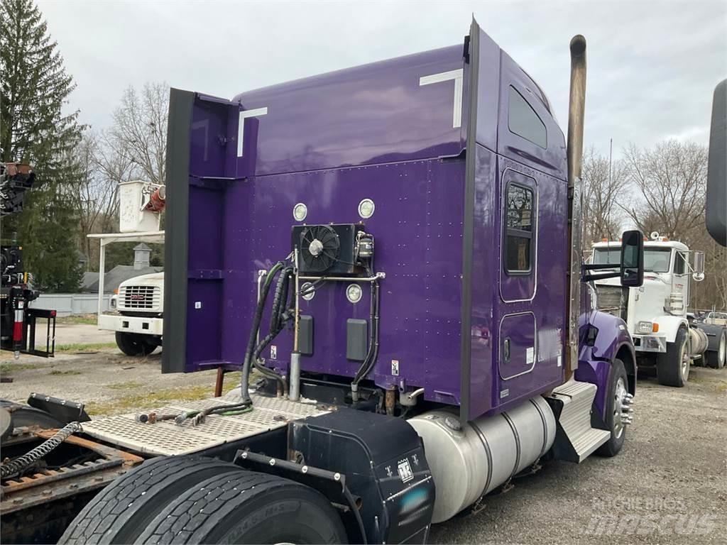 Kenworth T880 牵引车