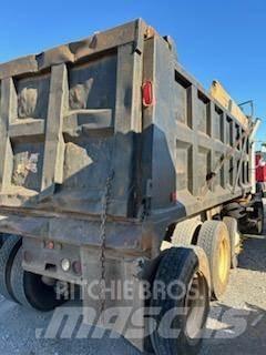 Mack CT713 自卸式货车