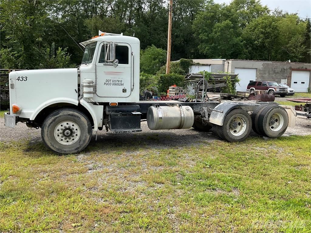 Peterbilt 357 牵引车