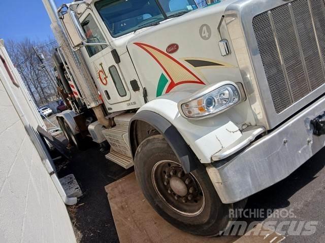 Peterbilt 367 其他货车