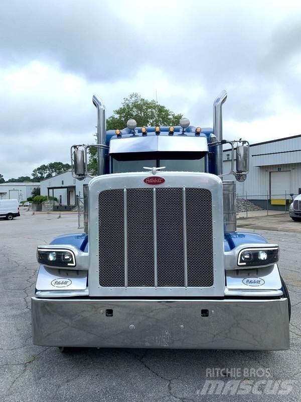 Peterbilt 389 牵引车