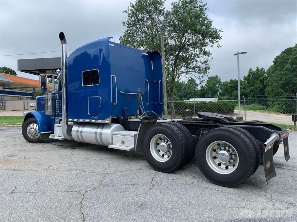 Peterbilt 389 牵引车