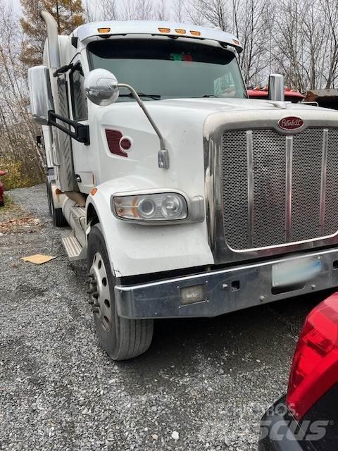 Peterbilt 567 牵引车