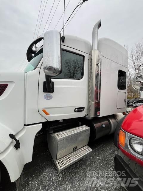 Peterbilt 567 牵引车