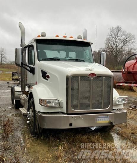 Peterbilt 567SB 牵引车