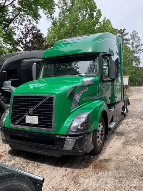 Volvo T780 牵引车