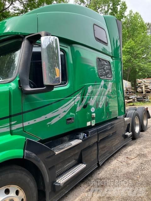 Volvo T780 牵引车