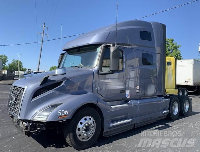 Volvo VNL 760 牵引车