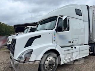 Volvo VNL64T780 牵引车