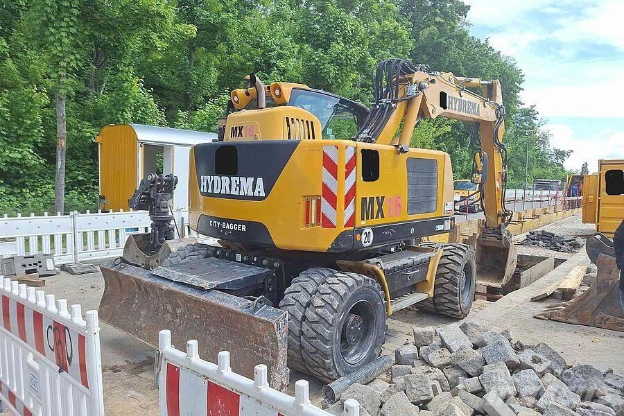Hydrema MX 15 轮式挖掘机
