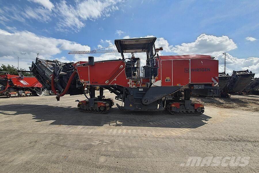 Wirtgen W 220 沥青路面铣刨机|铣刨机
