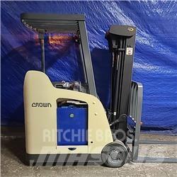 Crown RC5530C-30 电动叉车
