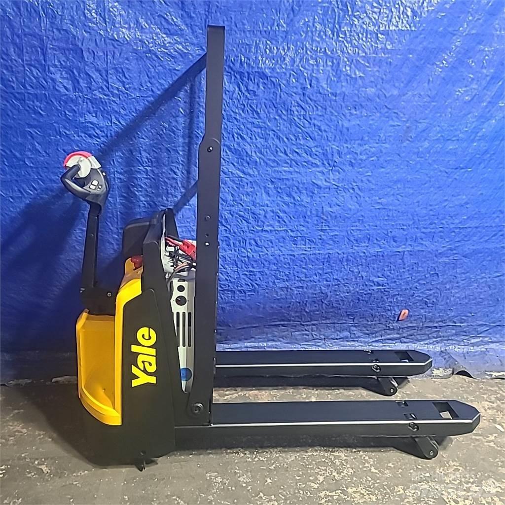 Yale MPB045VG 手动码垛机