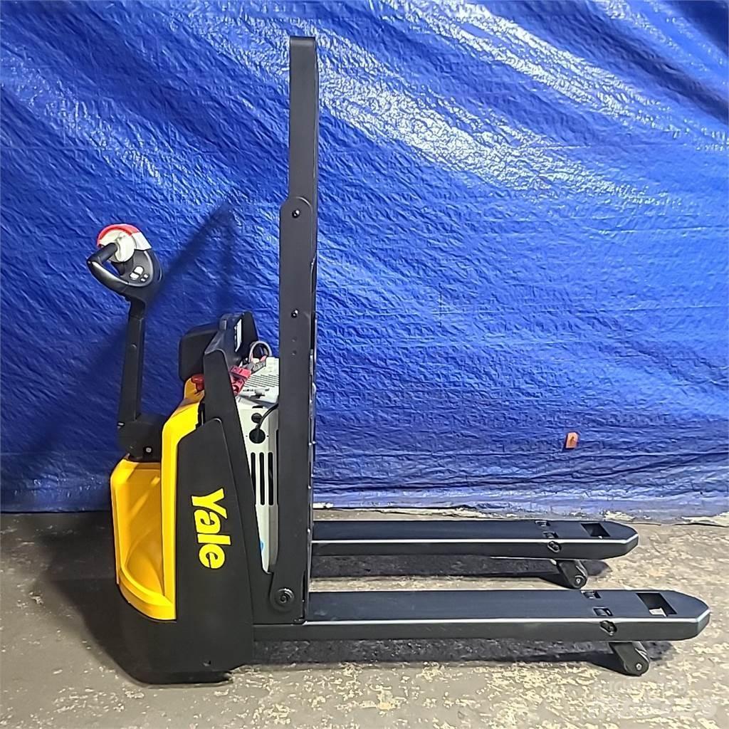 Yale MPB045VG 手动码垛机