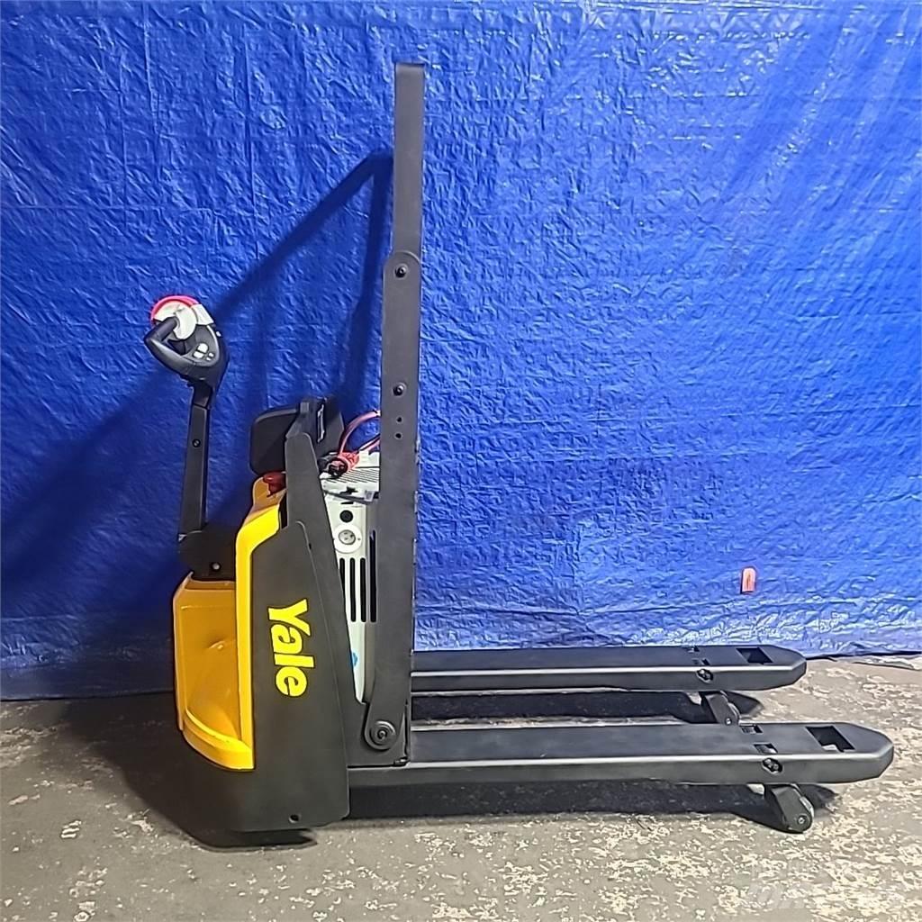 Yale MPB045VG 手动码垛机