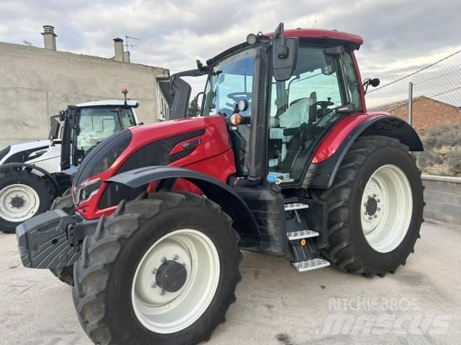 Valtra N135A 拖拉机/农用车