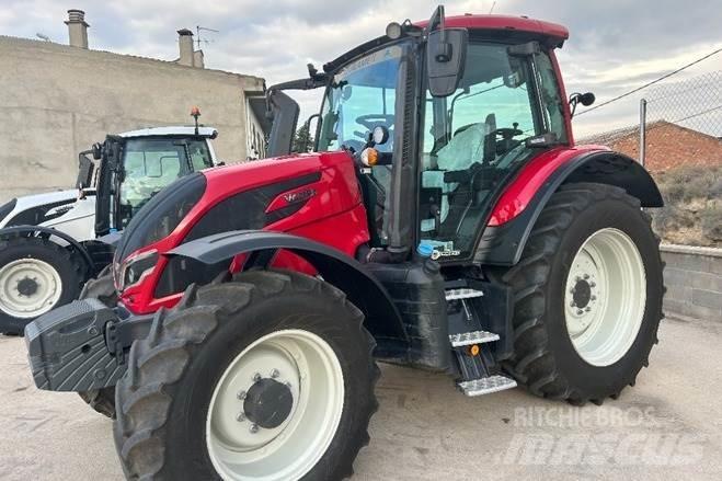 Valtra N135A 拖拉机/农用车