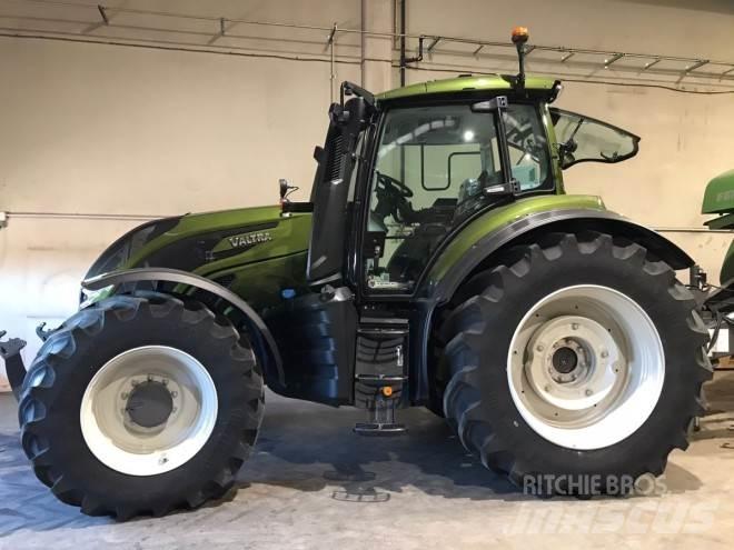 Valtra T235D 拖拉机/农用车