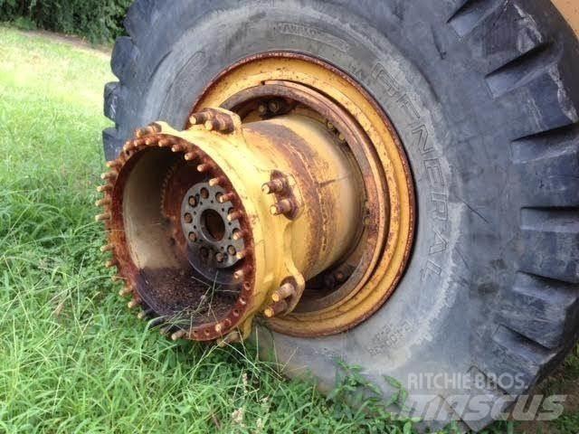CAT 773B 铰接式自卸车