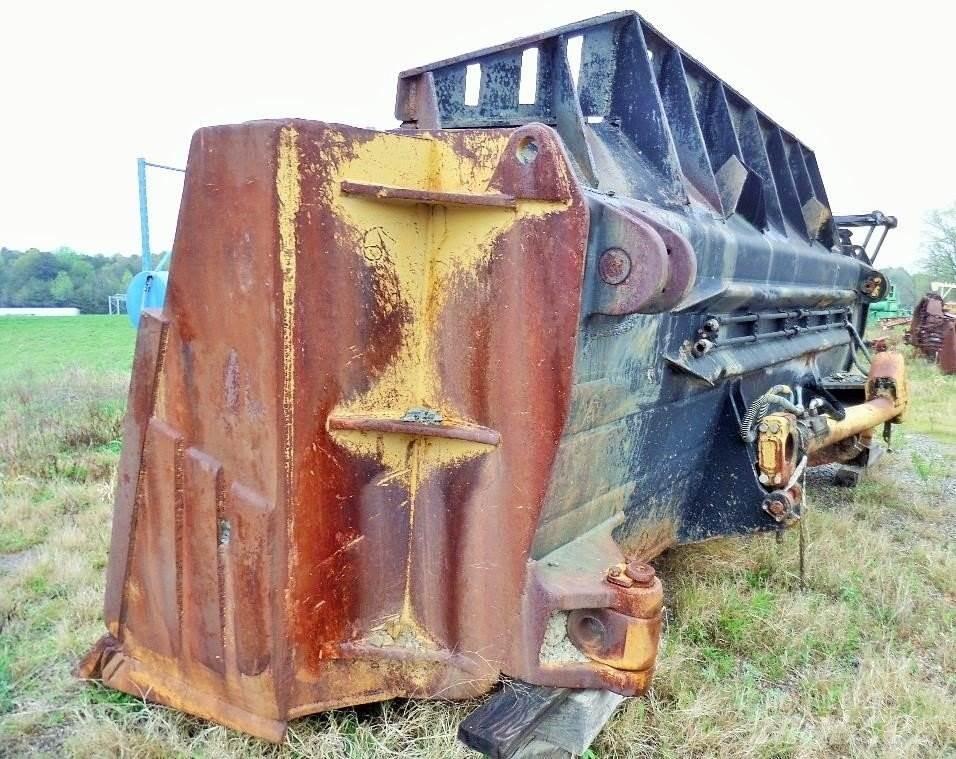 CAT D11 推铲