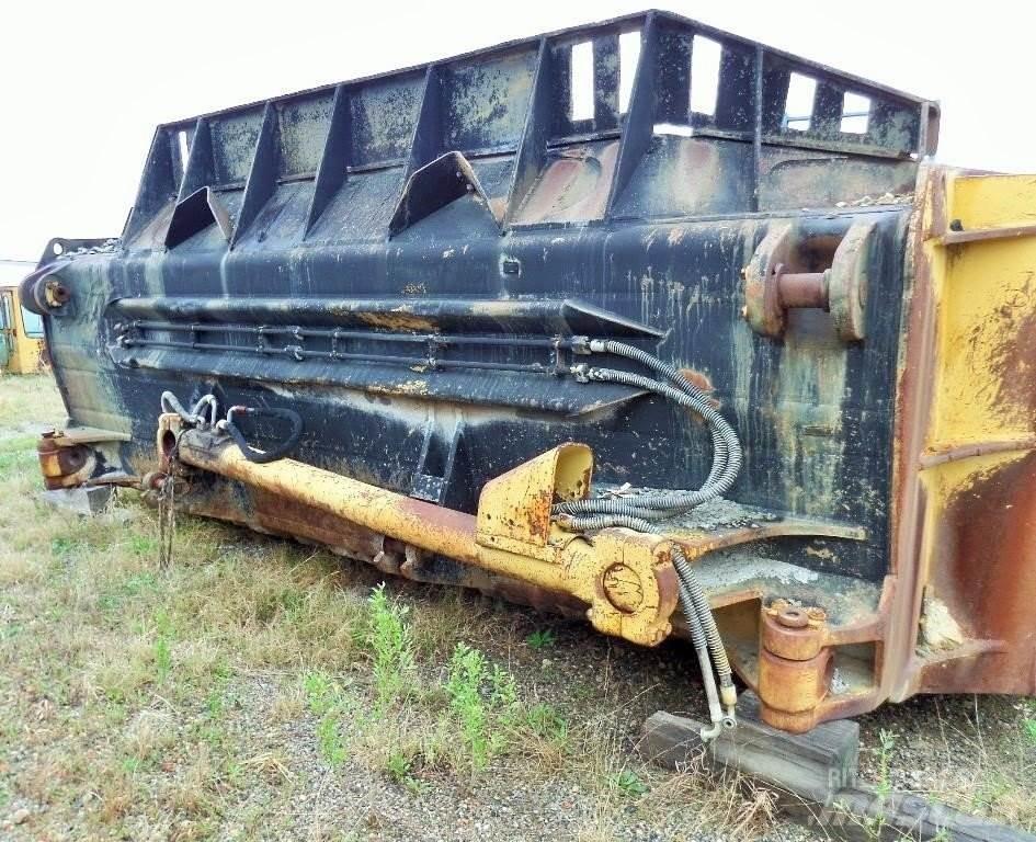 CAT D11 推铲