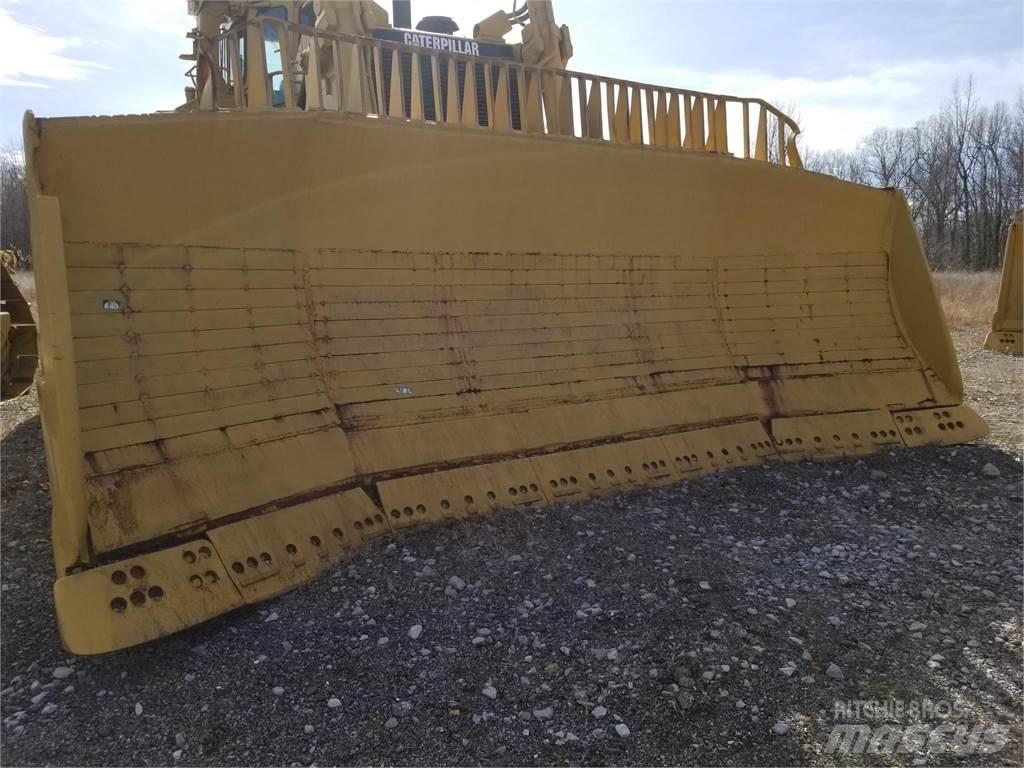 CAT D11N 履带式推土机