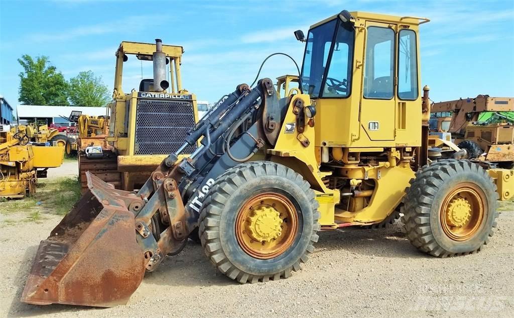 CAT IT18B 轮式装载机