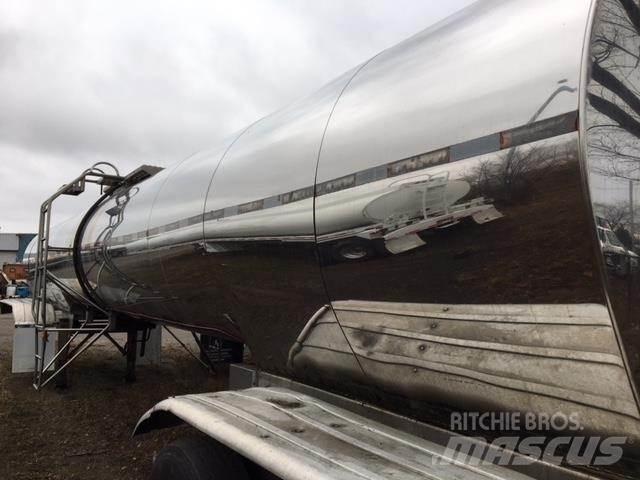  NOVA 罐式拖车