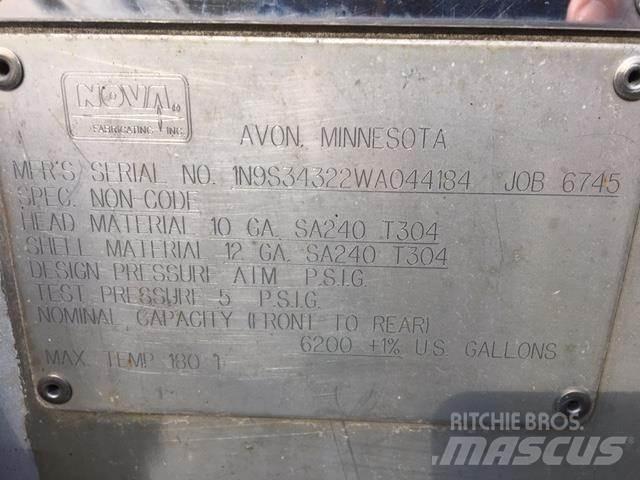  NOVA 罐式拖车