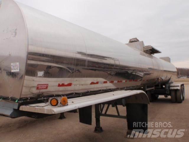 Polar  罐式拖车