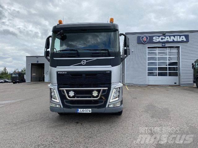 Volvo FH 13 6x4 牵引车