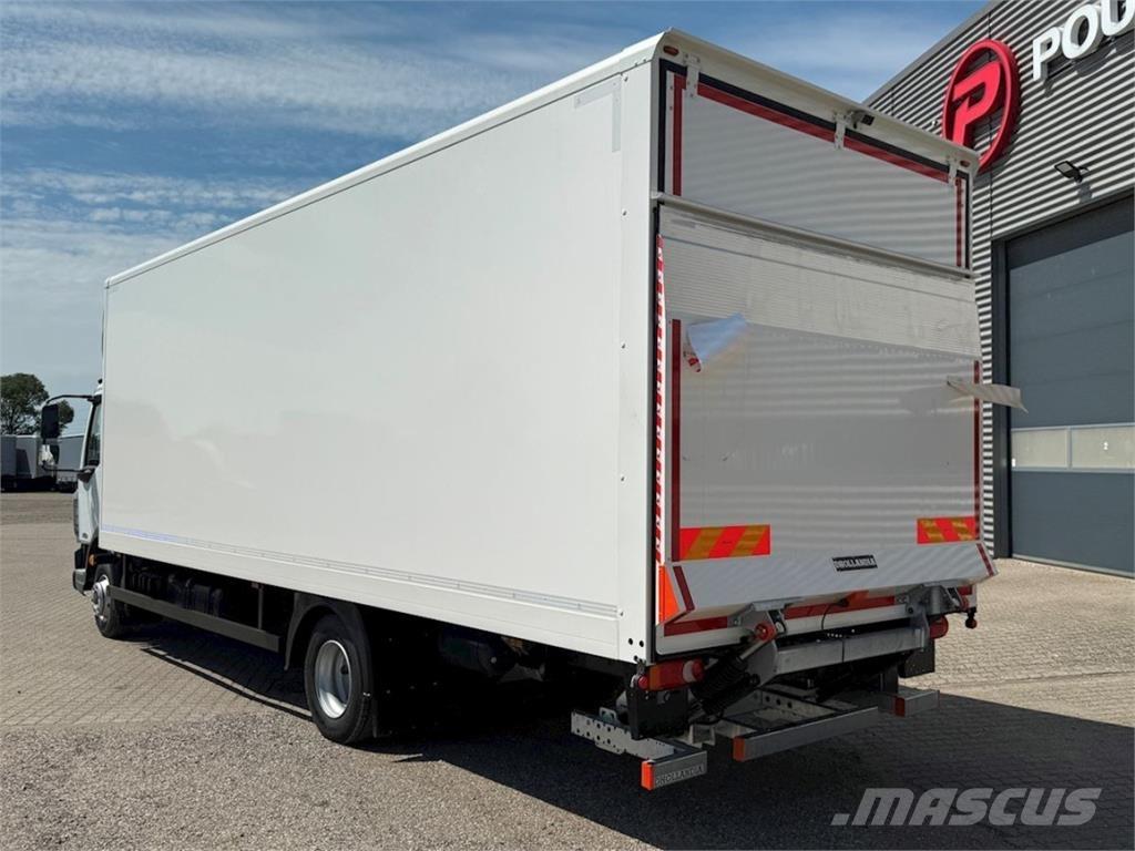 DAF XB230 m. lift 厢式货车