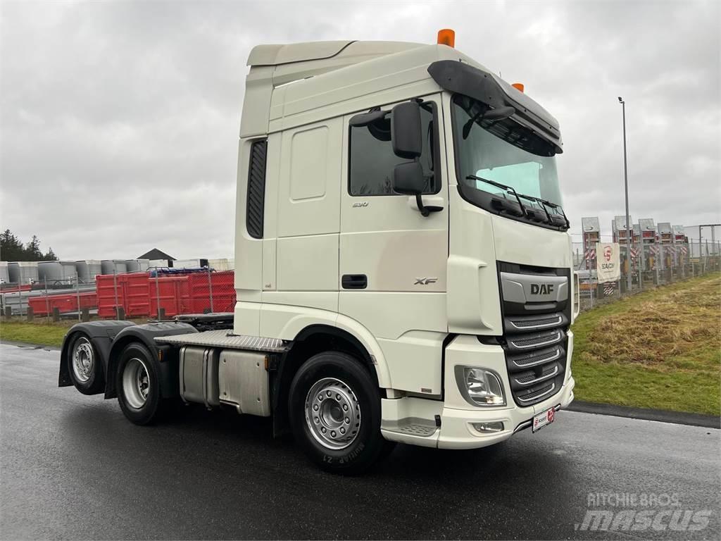 DAF XF 530 6x2 FTR 牵引车