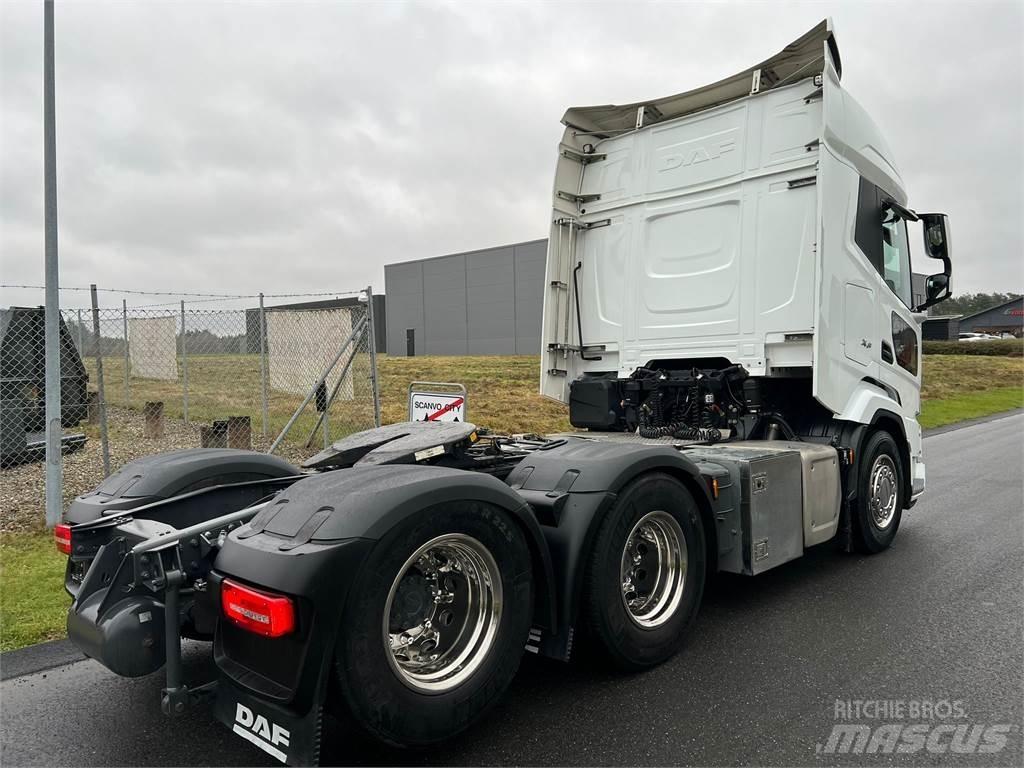 DAF XF530 FTS 6x2 牵引车