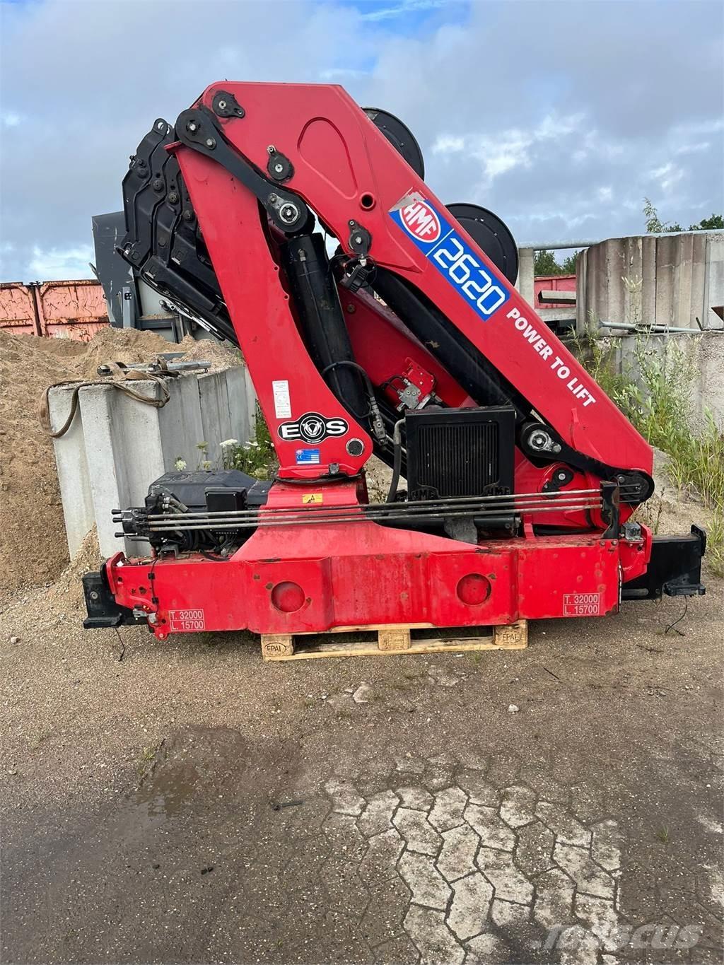 HMF 2620K5 RC 随车折臂吊