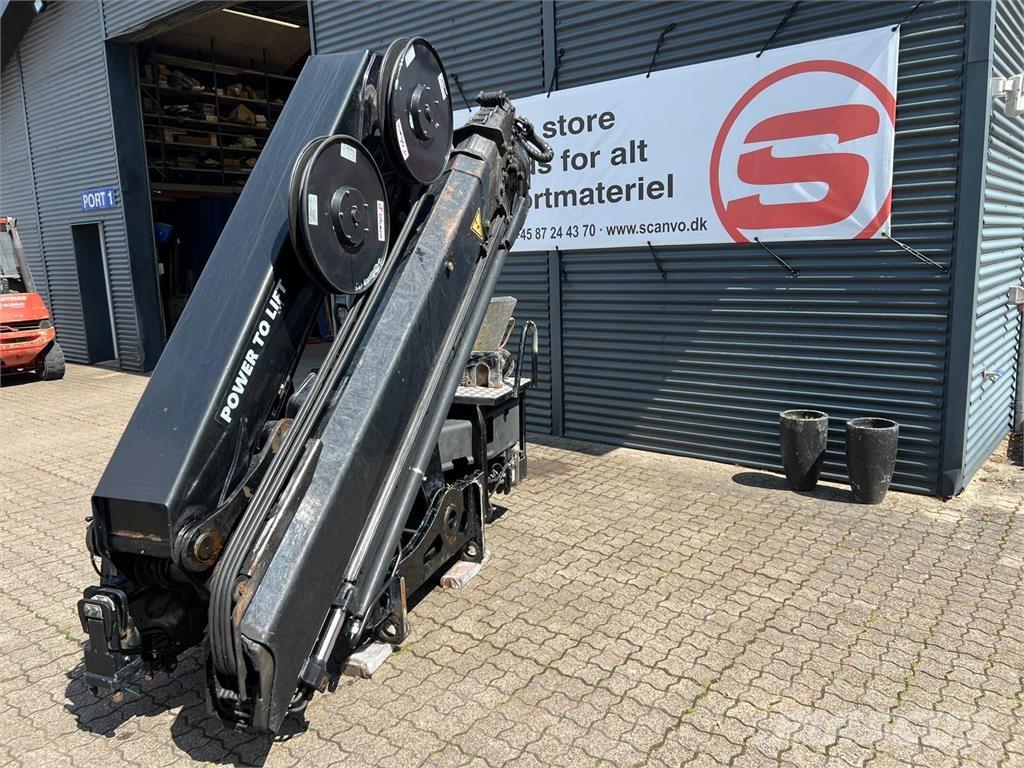 HMF 2820K5 RCS 随车折臂吊