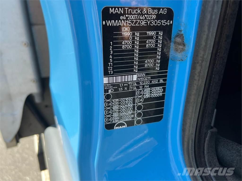 MAN TGL 12-220 BL 篷布货车