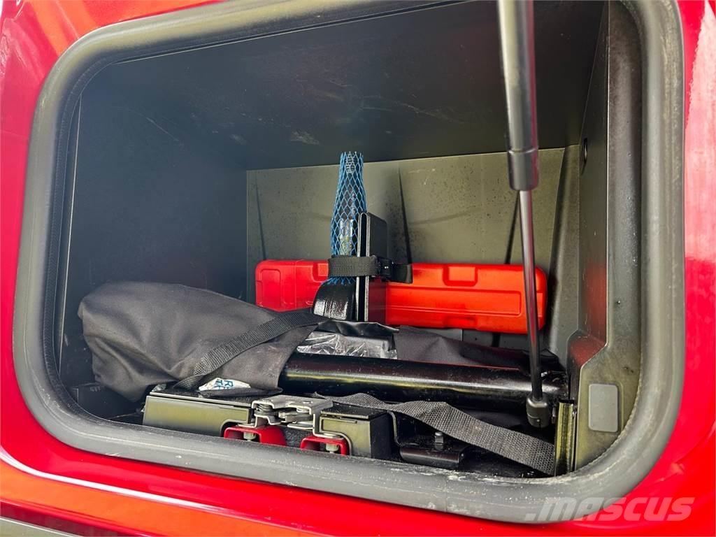 Renault CM 430 工程吊钩车