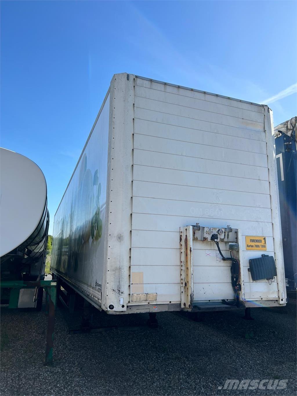 Schmitz 13,6 mtr boks 半挂厢式车