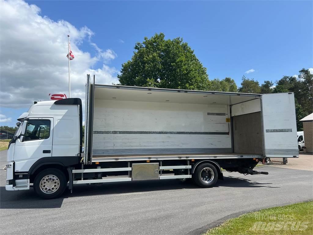 Volvo FM330 厢式货车