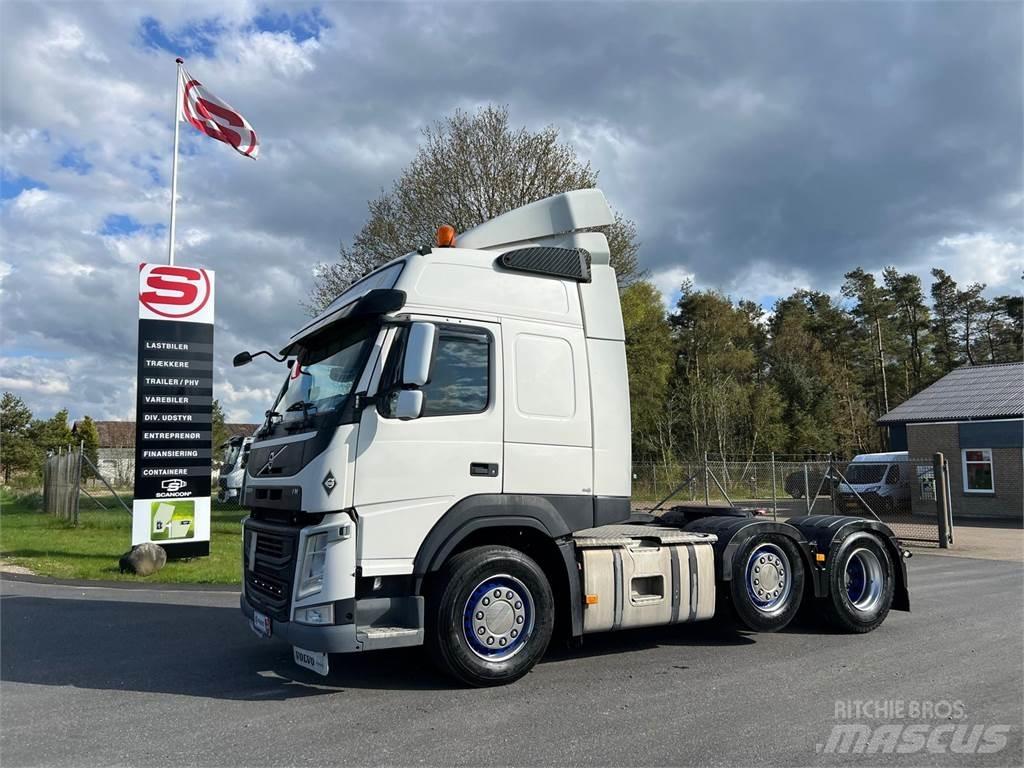Volvo FM450 牵引车