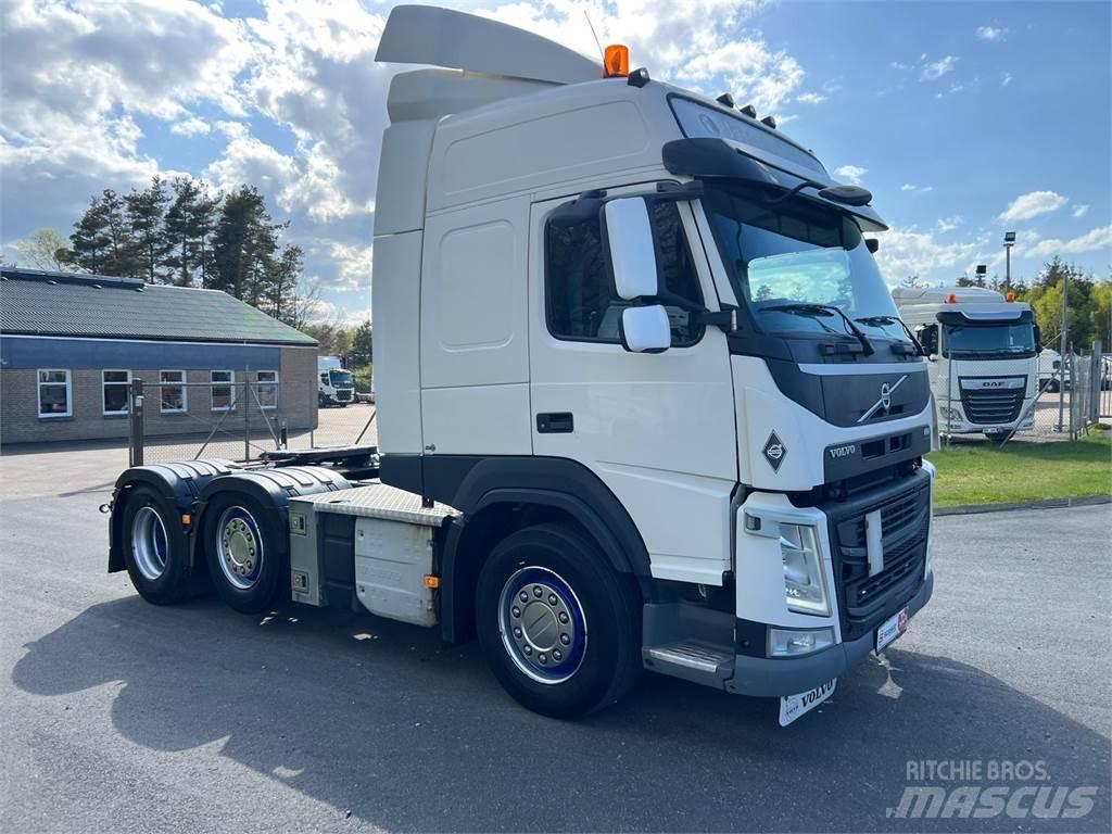 Volvo FM450 牵引车