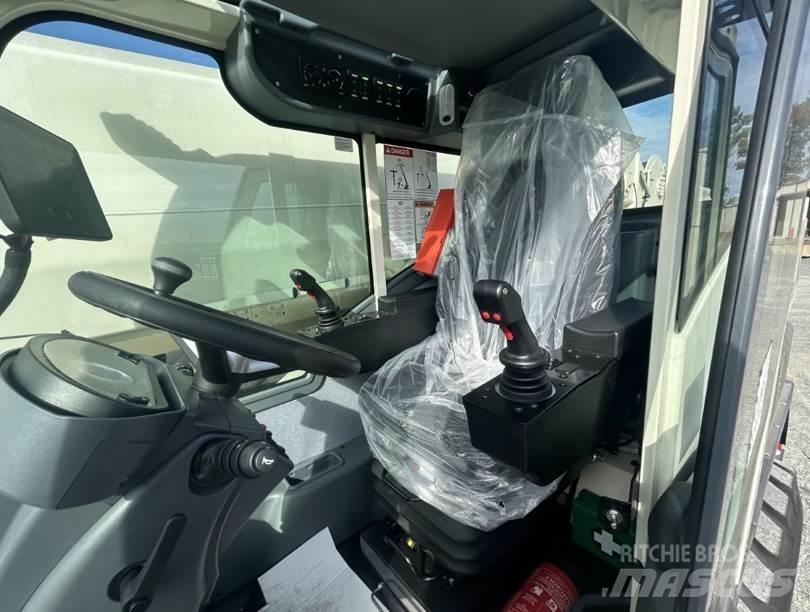 Terex  越野轮胎起重机︳越野吊︳越野起重机︳移动式起重机
