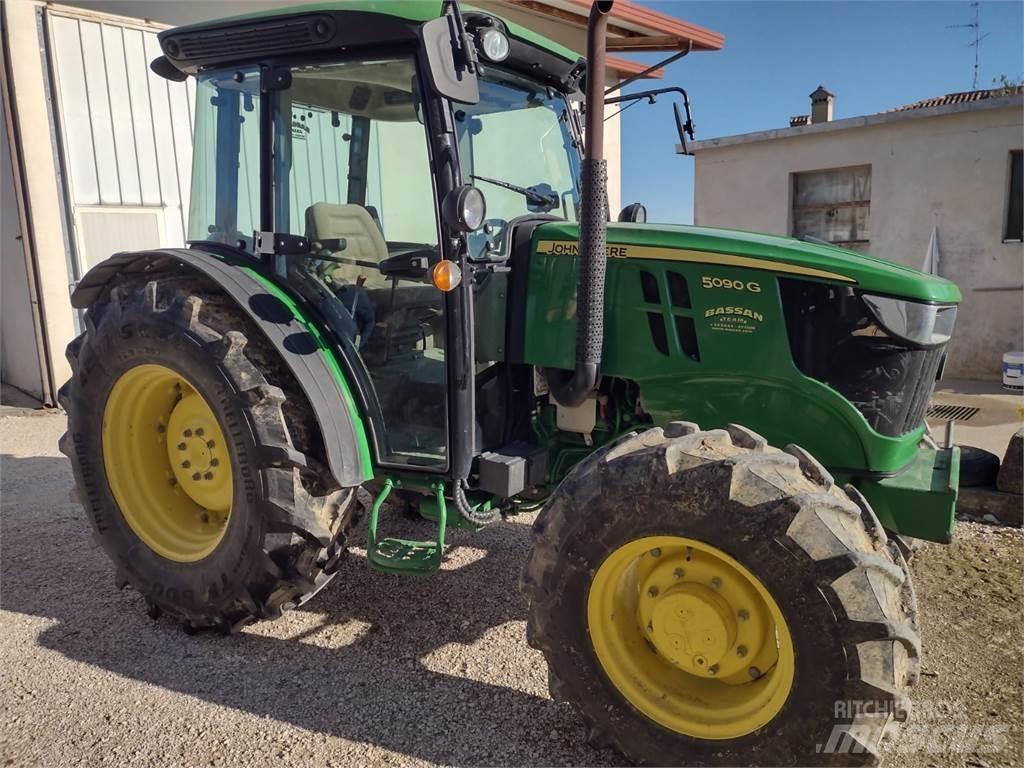 John Deere 5090 G 拖拉机/农用车